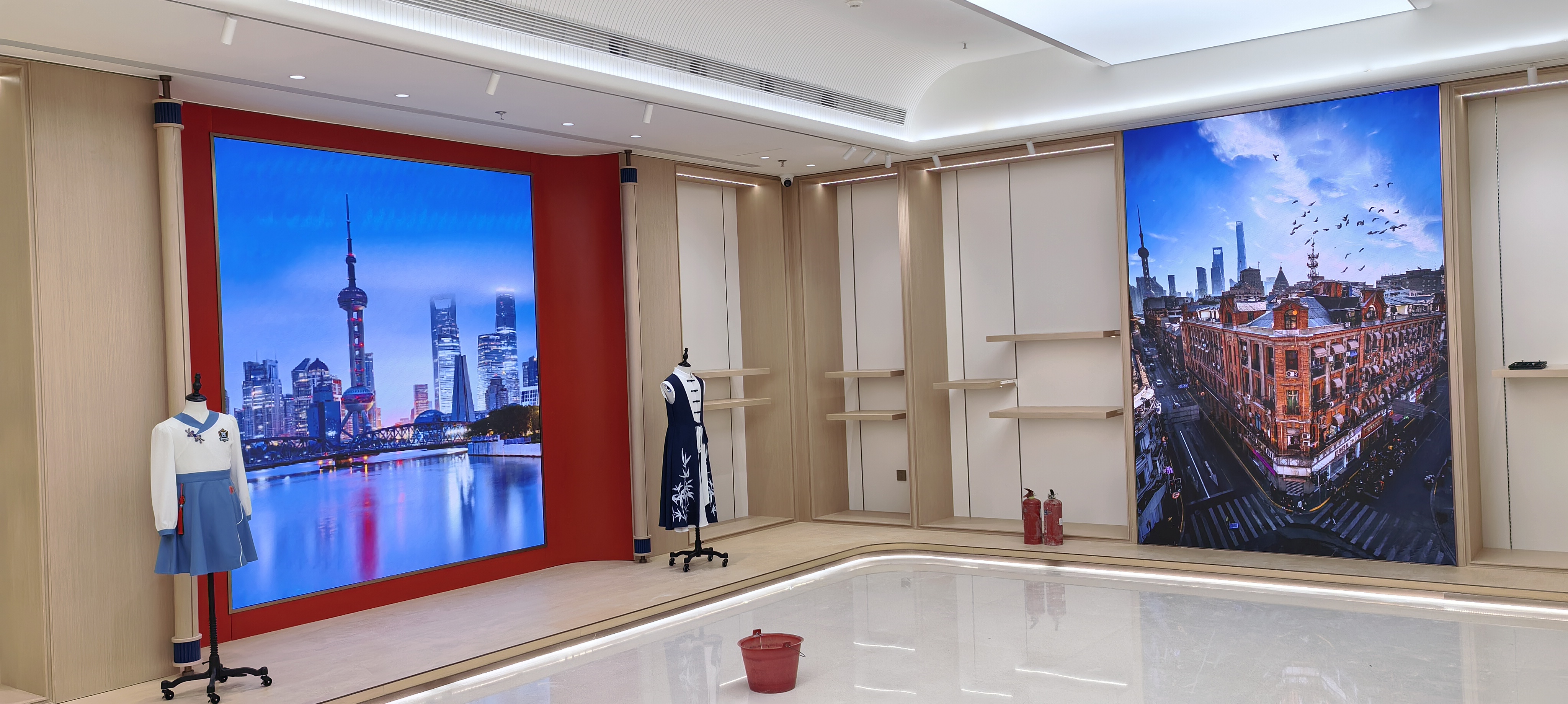 上海七莘路展示柜項目